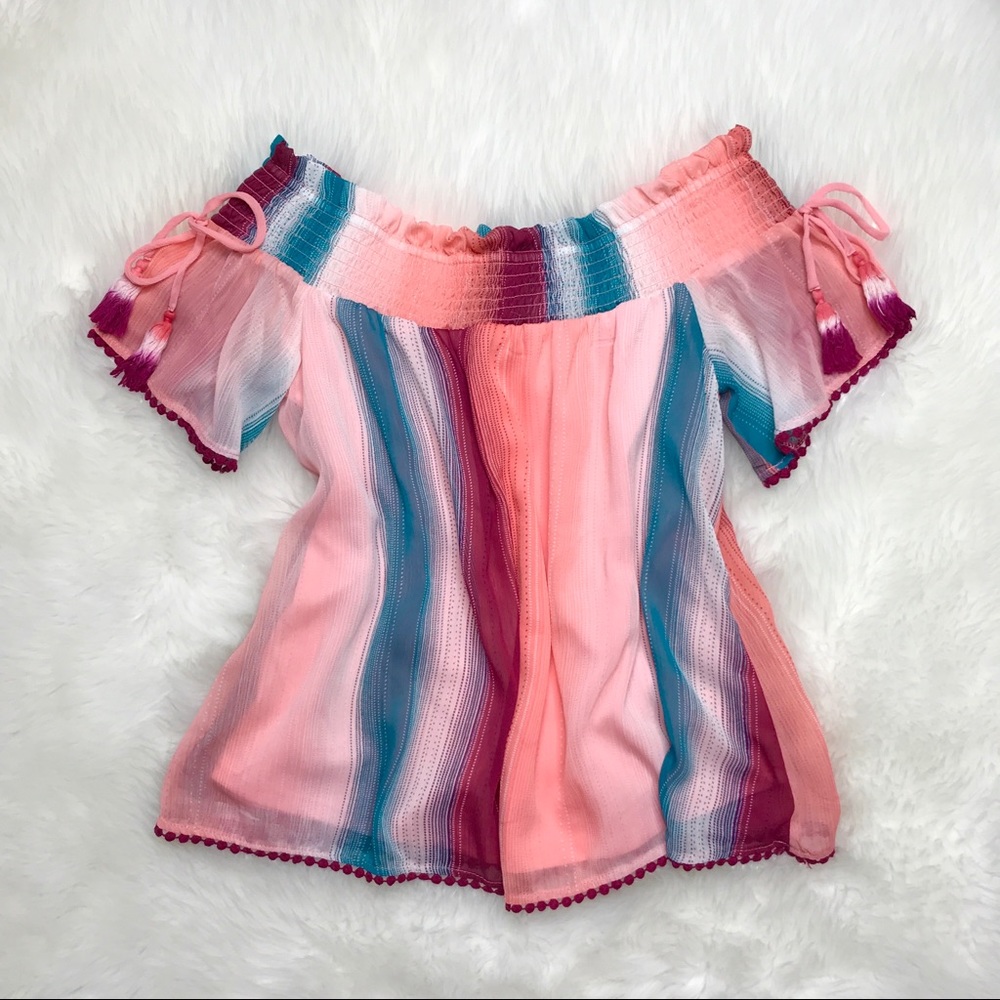 Xhilaration-Off the Shoulder Peasant Blouse-EUC-Sz Med.